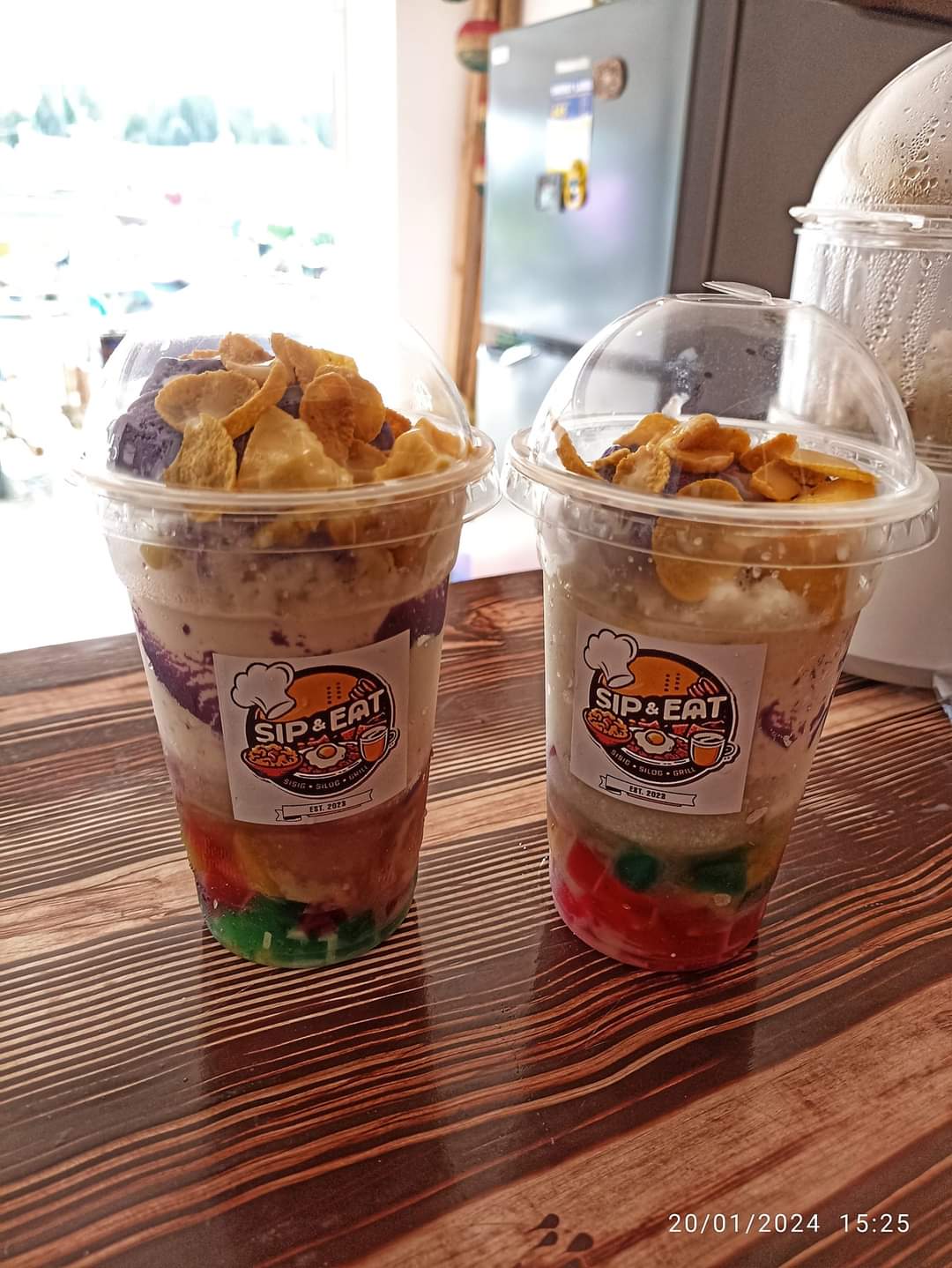 Halo-halo